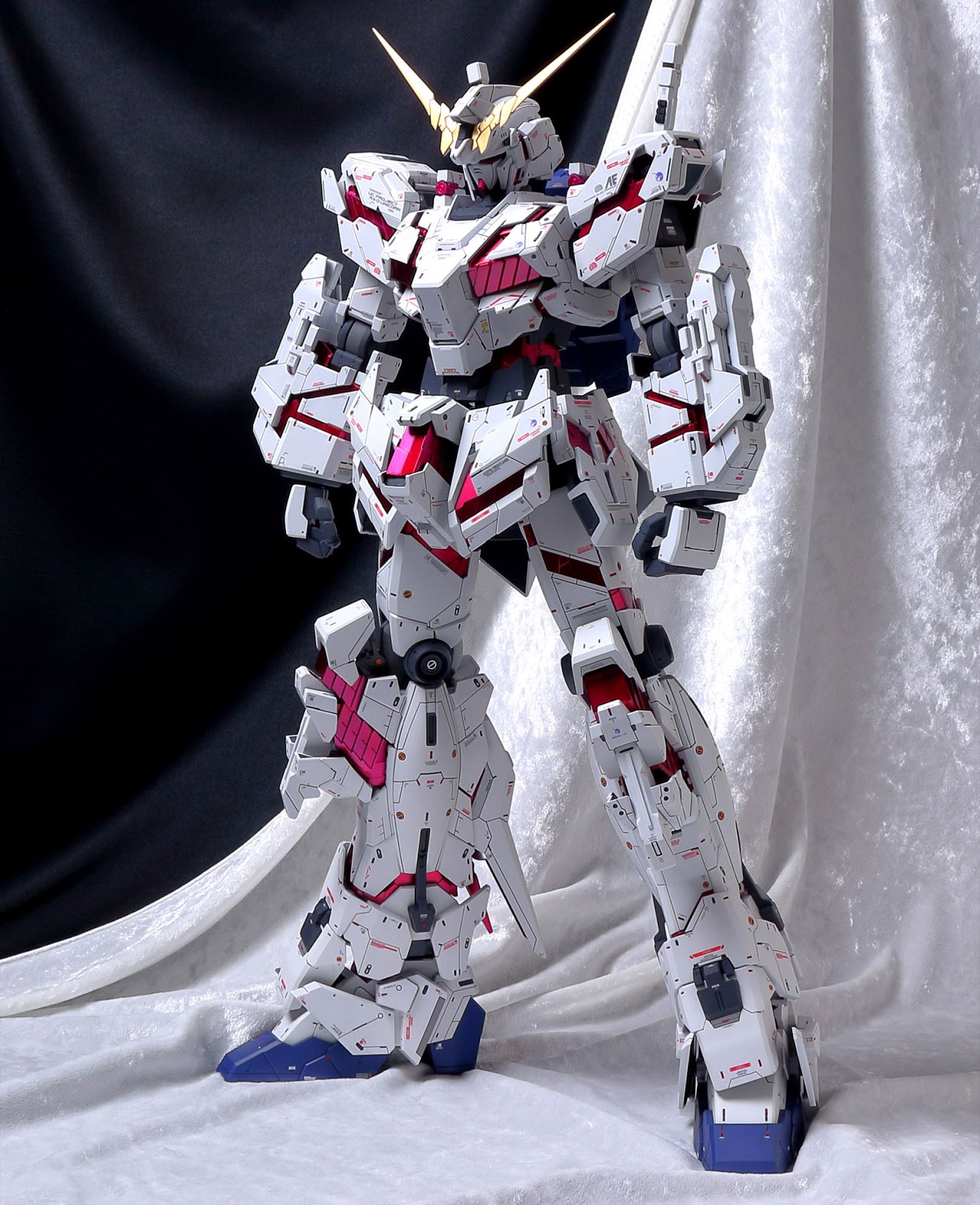 Custom Build Mega Size 1 48 Rx 0 Unicorn Gundam Destroy Mode Detailed Gundam Kits Collection News And Reviews