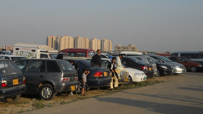 Parking problems in Karachi