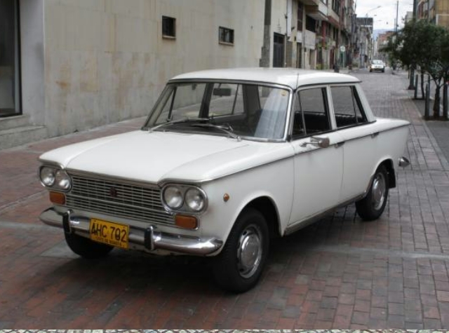 Seat 1500 Policía Armada España – Fiat Zastava 1/24 – Ixo/Hachette Collection