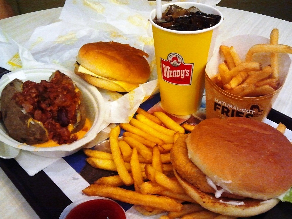 OPeNs 24 HOuRs A DaY Wendy s AEON Station 18 opens-24-hours-a-day-wendy-s-aeon-station-18