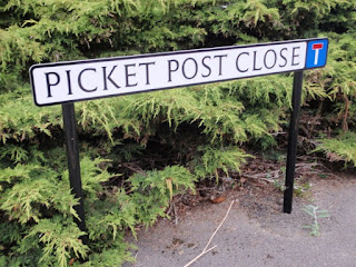 Picket Post Close