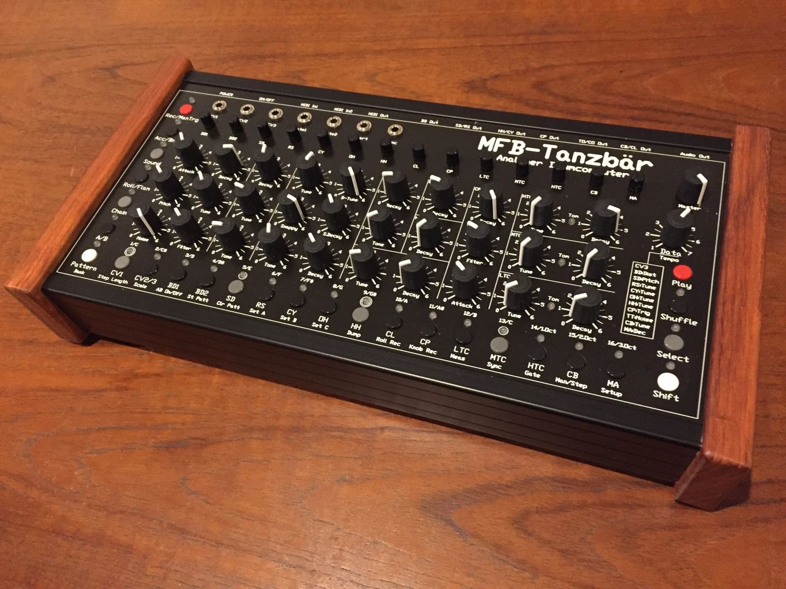 MATRIXSYNTH: MFB Tanzbär Analogue Drum Machine