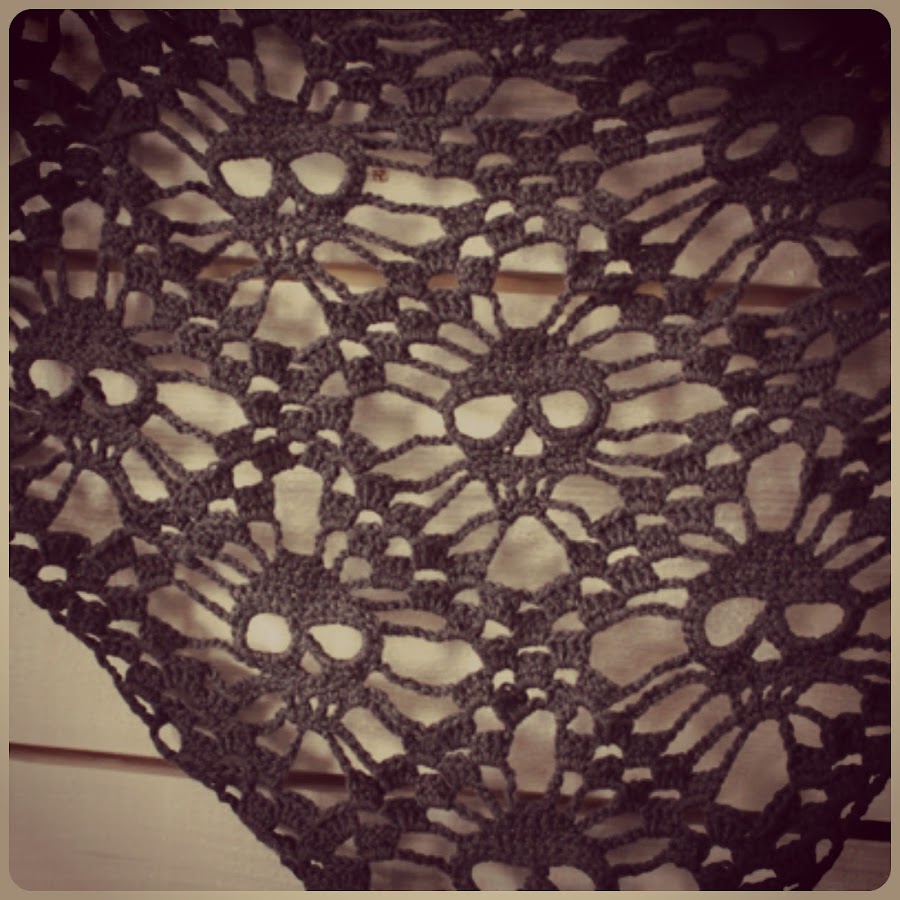 chal-ganchillo-con-calaveras