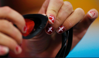 Look unhas decoradas com bandeiras das atletas em Londres - Fotos