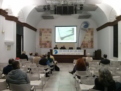 Conferencia ornitológica organizada por el Grupo Local SEO-Sevilla de SEO/BirdLife en el museo Casa de la Ciencia de Sevilla. Conferencia: "Las mejores aves cantoras de España". Por José Carlos Sires.