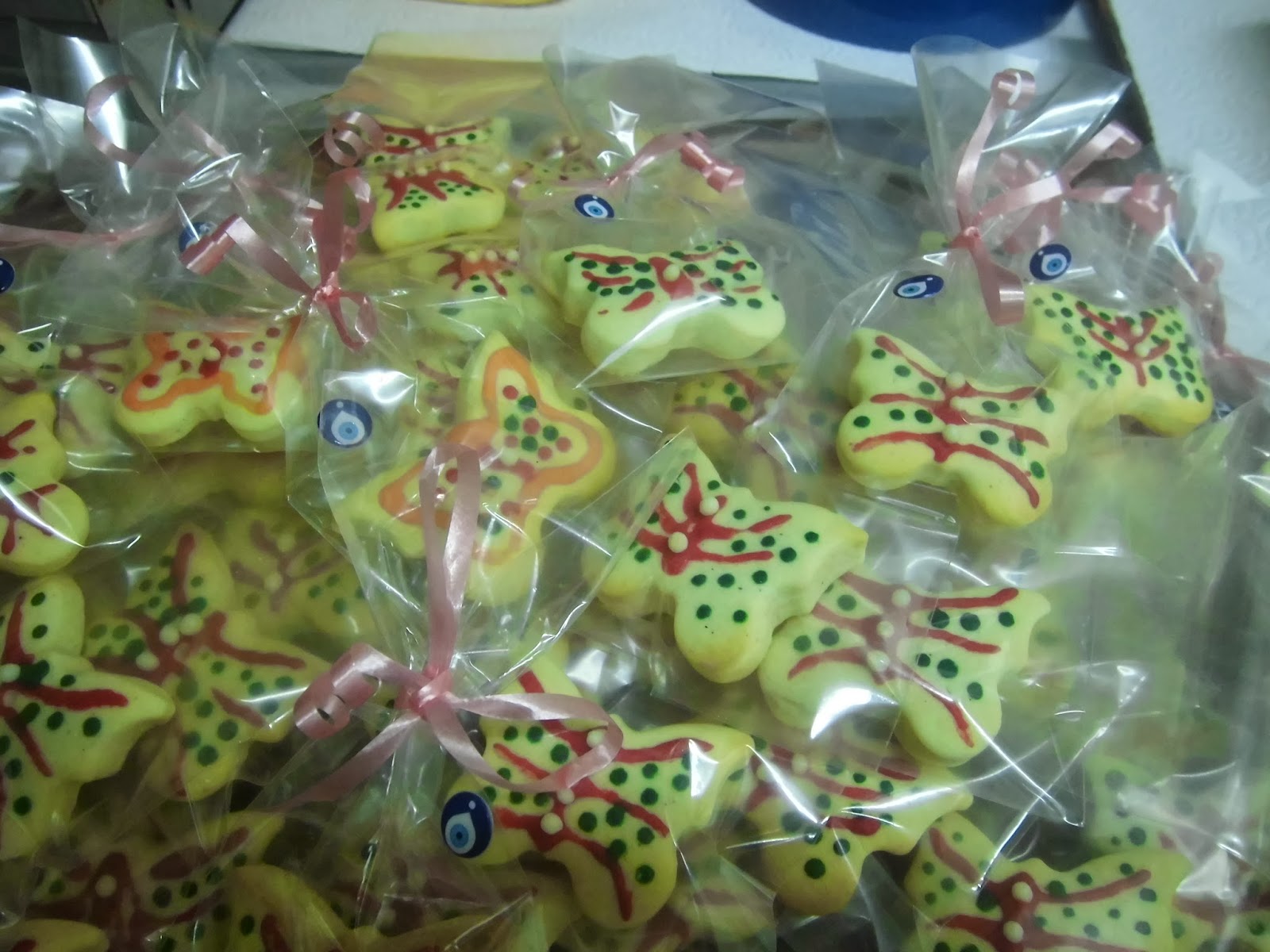 ROYAL İCİNG SÜSLEMELİ KURABİYE TARİFİ