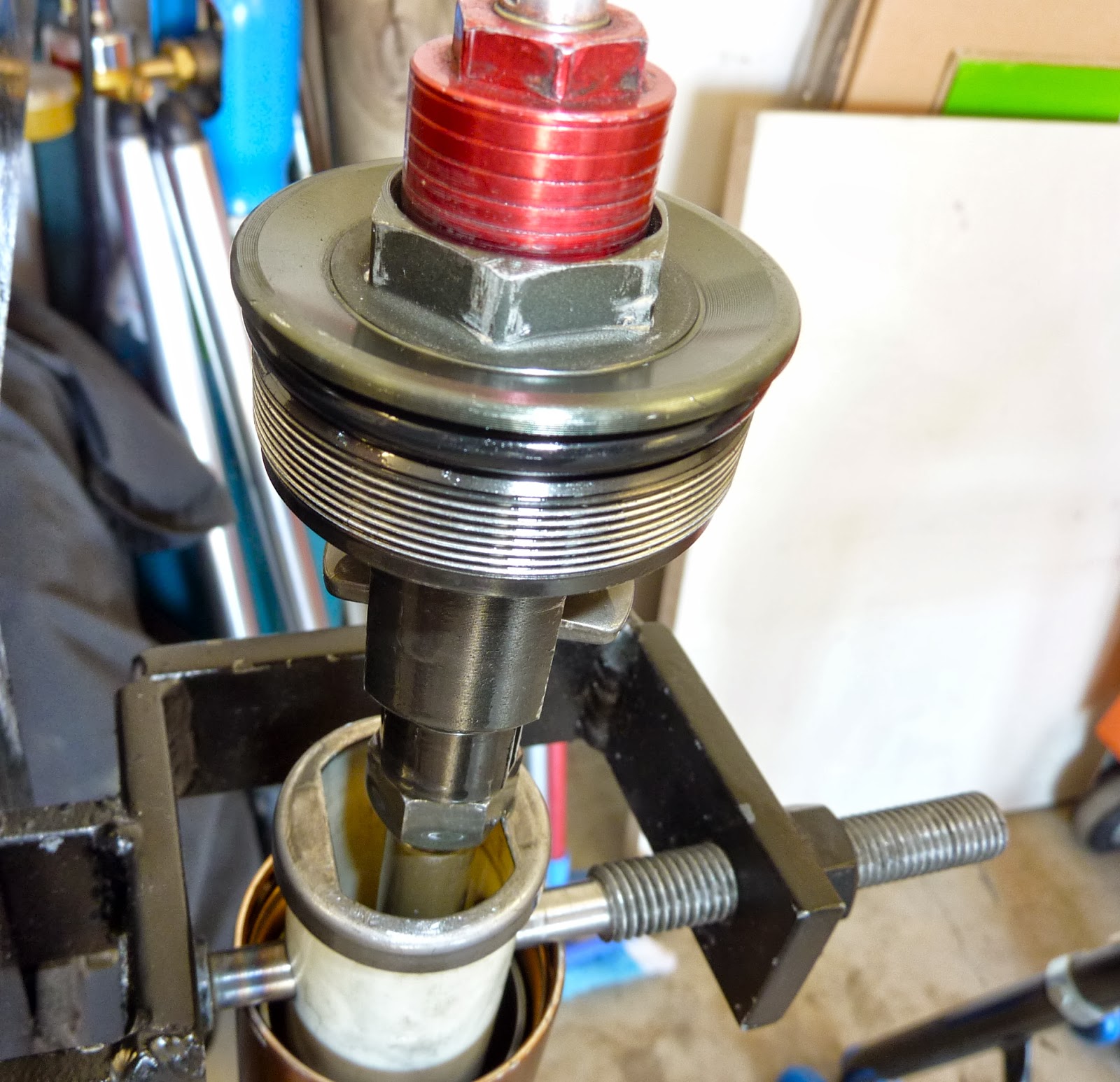 BikeTech7: Traxxion Dynamics' Linear Rate Springs - GSXR1000
