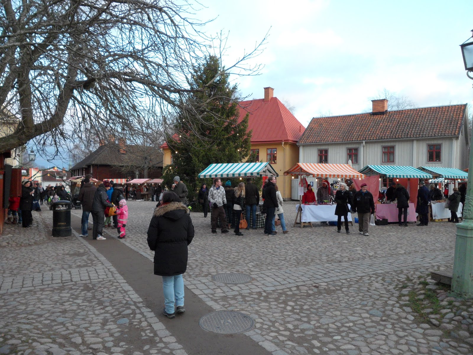 Three Chords and The Truth Julmarknad i Gamla Linköping