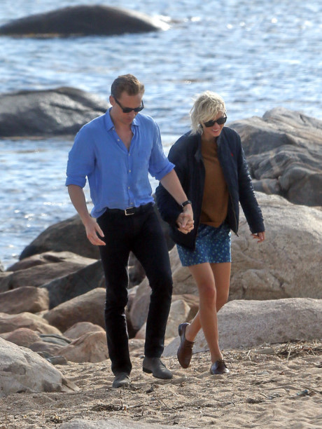 HOT: Taylor Swift lo anh hon 'Loki' Tom Hiddleston 2 tuan sau khi chia tay Calvin Harris - Anh 15
