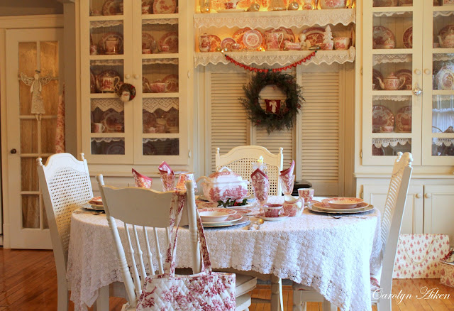 Aiken House & Gardens: Our Kitchen at Christmas
