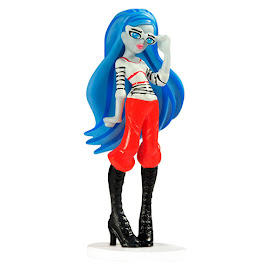 Monster High Confitrade Ghoulia Yelps Sweet Box Figure Figure
