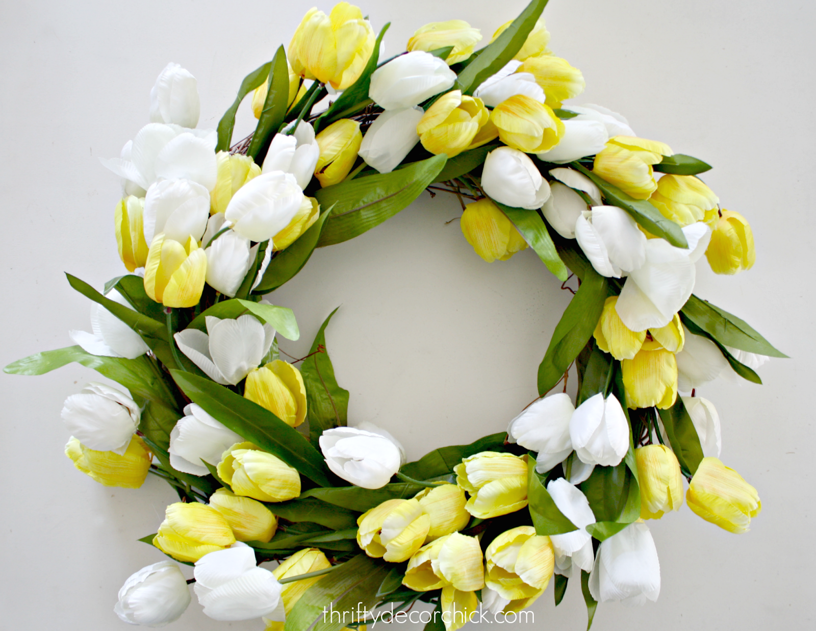 How to Make a Quick DIY Spring Tulip Wreath Thrifty Decor Chick