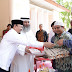 Bupati Aceh Besar Bagikan Sembako Sumbangan Kuwait