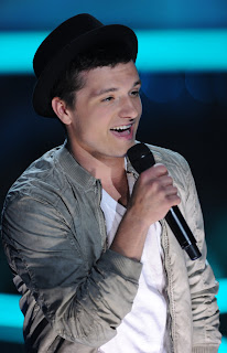 Ganadores MTV Movie Awards 2012 7 josh hutcherson