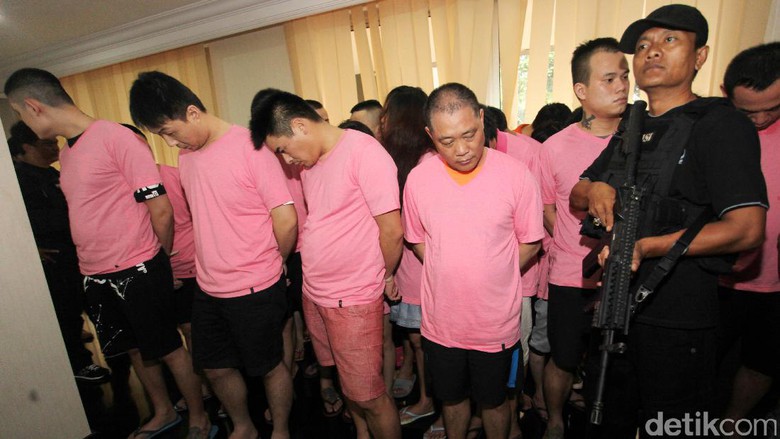 Kasus Penipuan Cyber Crime Sejumlah 145 WN China Kasus Penipuan Cyber Crime Sejumlah 145 WN China