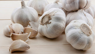 cara menghilangkan jerawat dengan bawang putih gambar cara menghilangkan jerawat dengan bawang putih