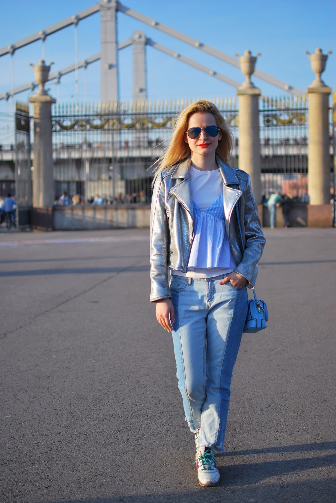 аутфит, модный лук, джинсы, модные тренды