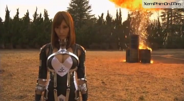 Cô Gái Người Sắt, Iron Girl