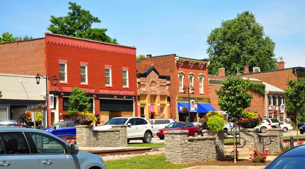 Hitchin' To Go Midway, Kentucky