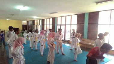 Taekwondo Jambo Aye Club bersama Politeknik Taekwondo Club