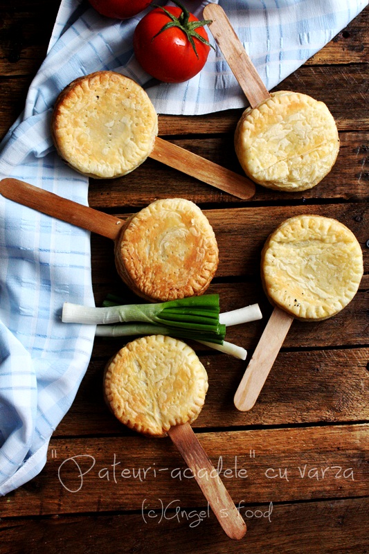 Pateuri-acadele cu varza-de post:-)