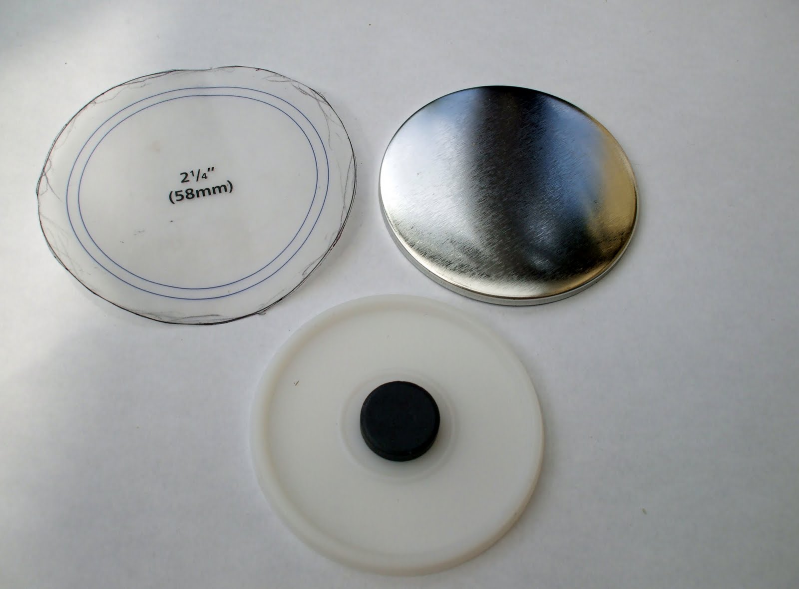 little-red-robin-how-to-make-fridge-magnets-with-badge-machine