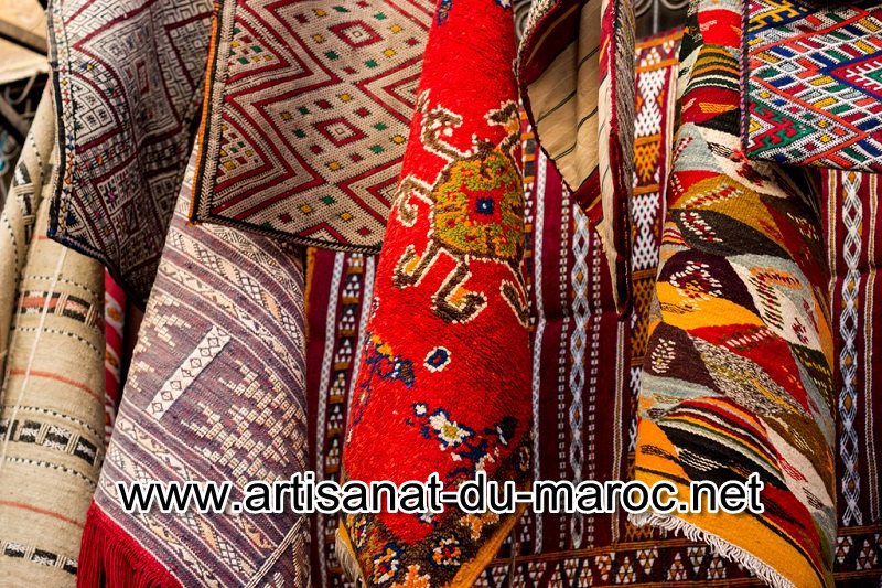 Fantastique Artisanat Tapis pour salon marocain traditionnel et Beldi