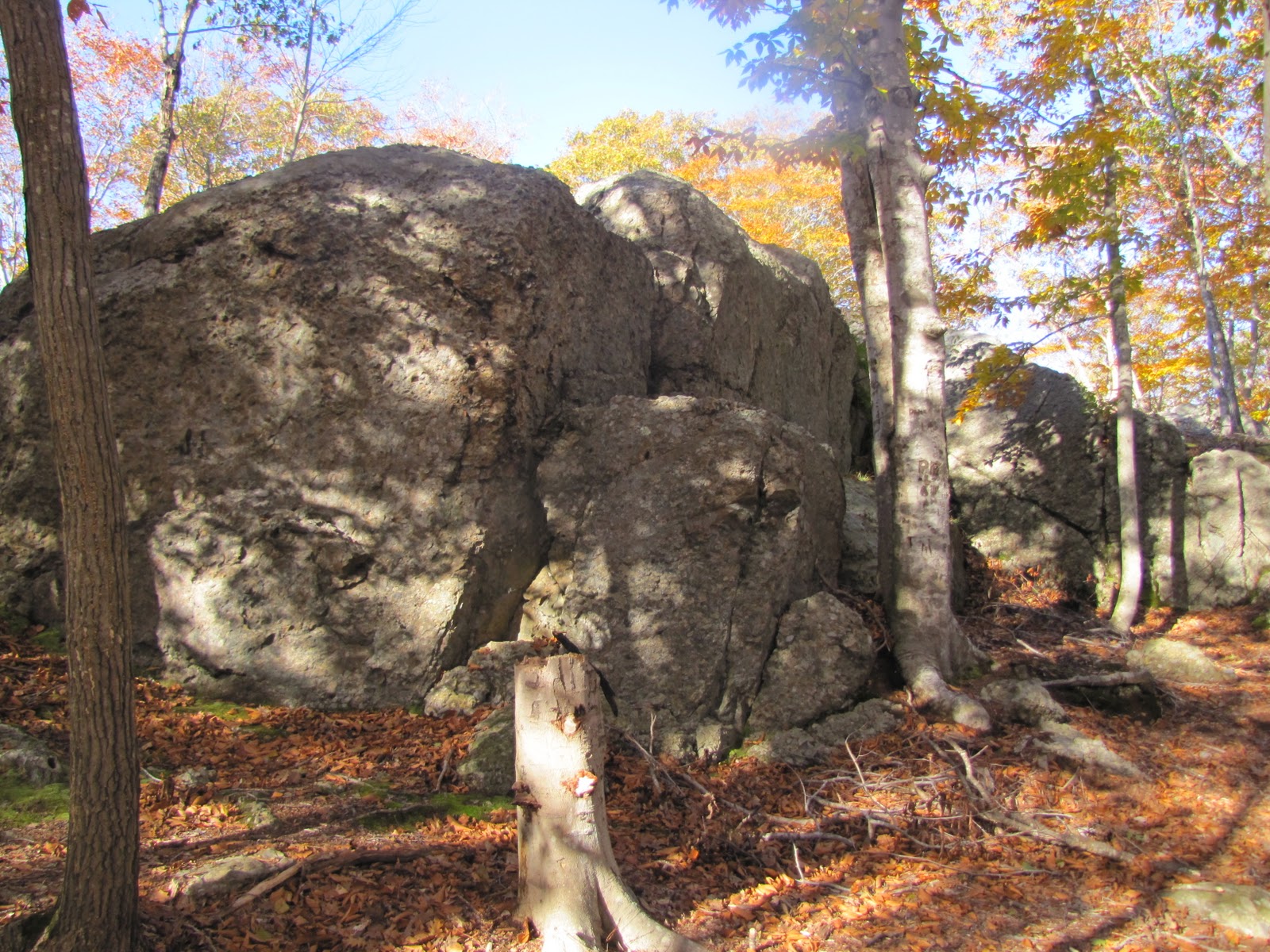Wicked Yankee Anawan Rock Rehoboth, Ma