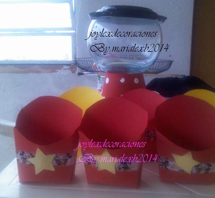ScrapAlexjScrapbookymàs Mickey se va de viaje