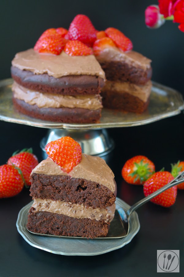 sia´s soulfood foodblog: Schokolade küsst Erdbeere: Schokoladentorte ...