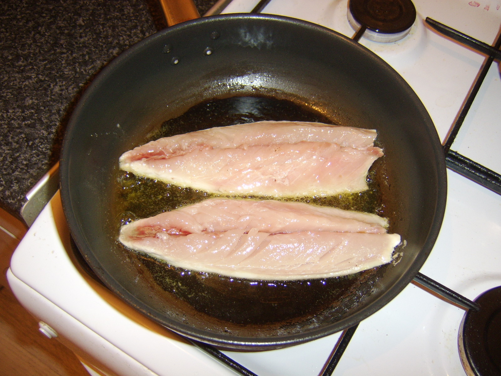 What Should I Have for Lunch Today? Pan Fried Mackerel Fillets with