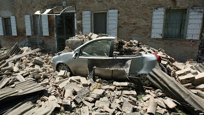Terremotos en el norte de Italia dejan 15 muertos