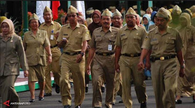  Ada berita terbaru mengenai pemecatan PNS 1 JUTA PNS AKAN DIPECAT HINGGA 2019