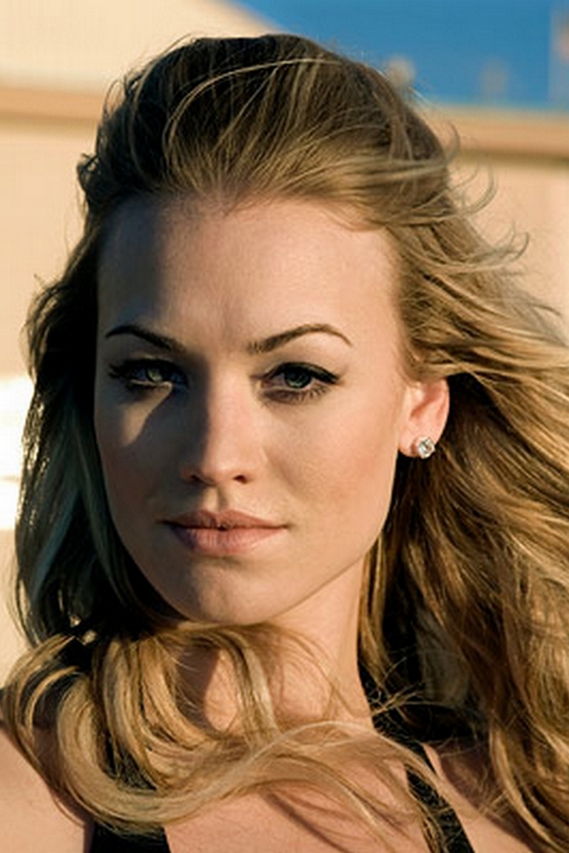 Dexter Fans React After Yvonne Strahovski Says Shes Not 