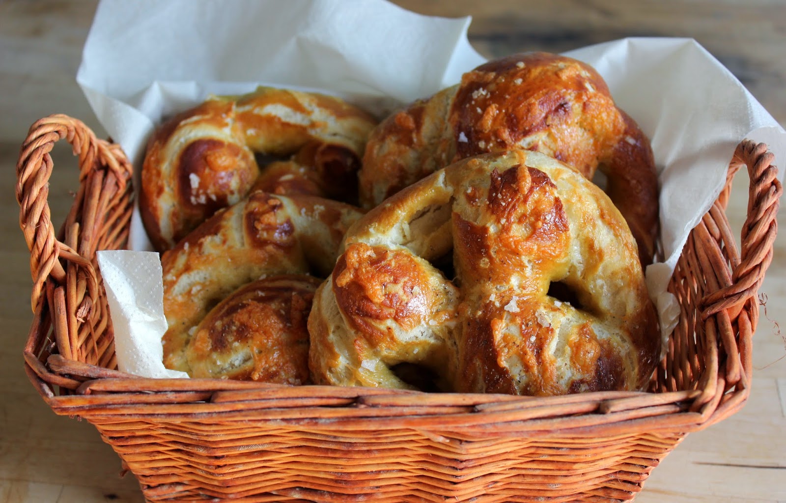 Domestic Sluttery Sluttishly Savoury Cheddar & Black Pepper Pretzels