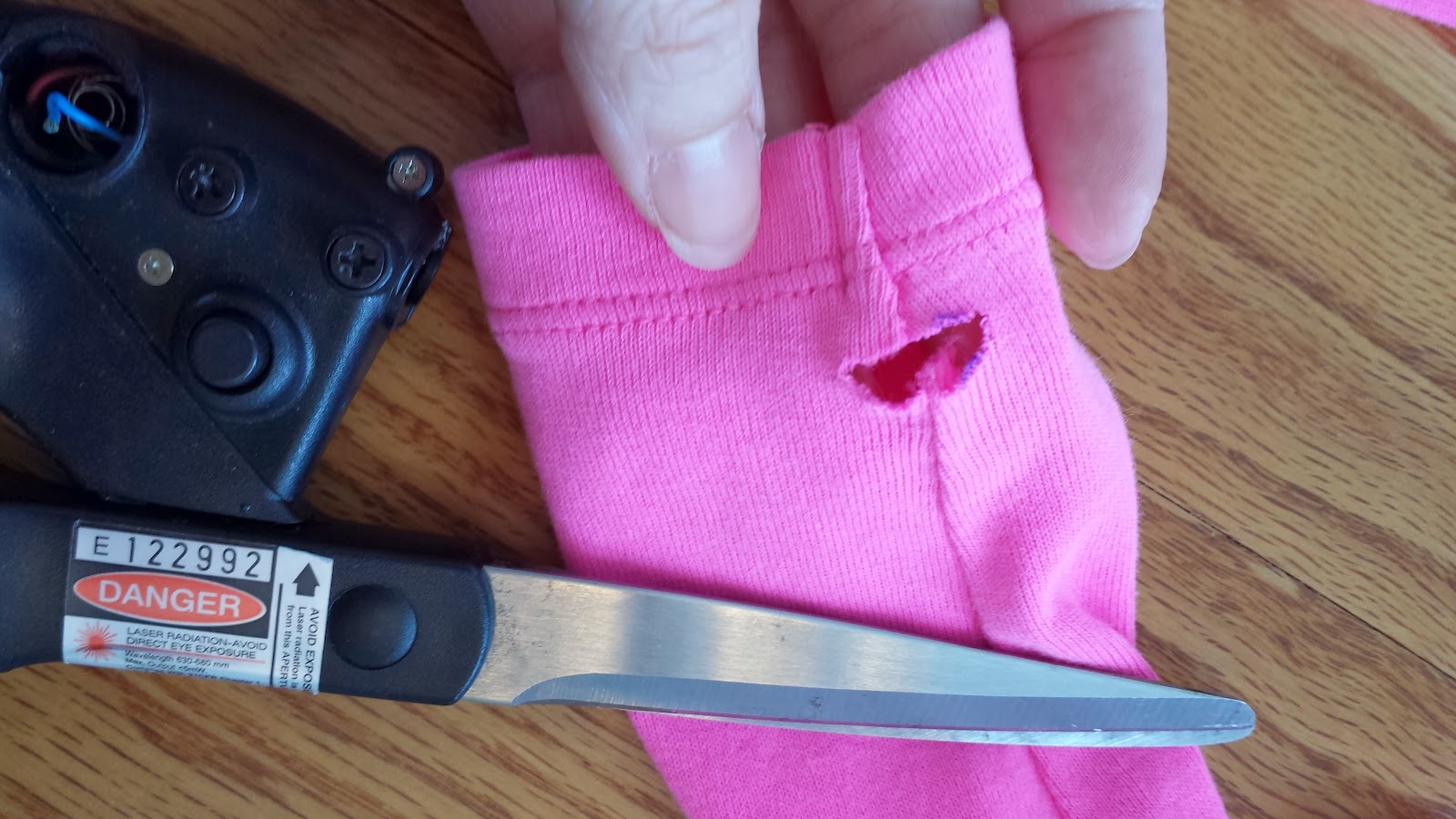 pointing the sleeve at the wrise pointing the sleeve at the wrise