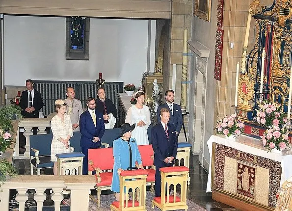 Grand Duke Henri and Grand Duchess Maria Teresa, Prince Guillaume and Princess Stéphanie, Prince Félix and Princess Claire at Pontifical Mass