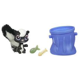Littlest Pet Shop Collectible Pets Skunk (#641) Pet