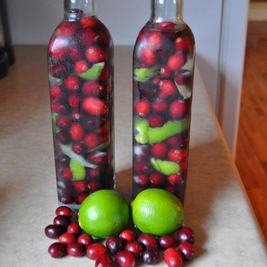Cranberry-Lime Infused Vodka #drinks #cocktail Cranberry-Lime Infused Vodka #drinks #cocktail