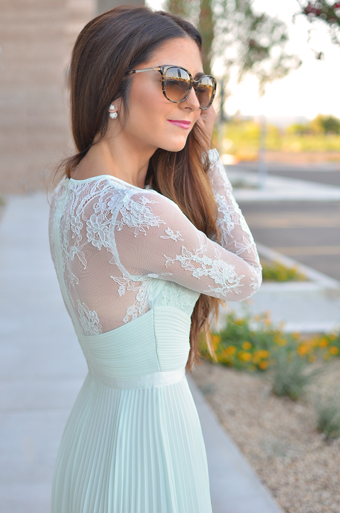 petite wedding guest outfits