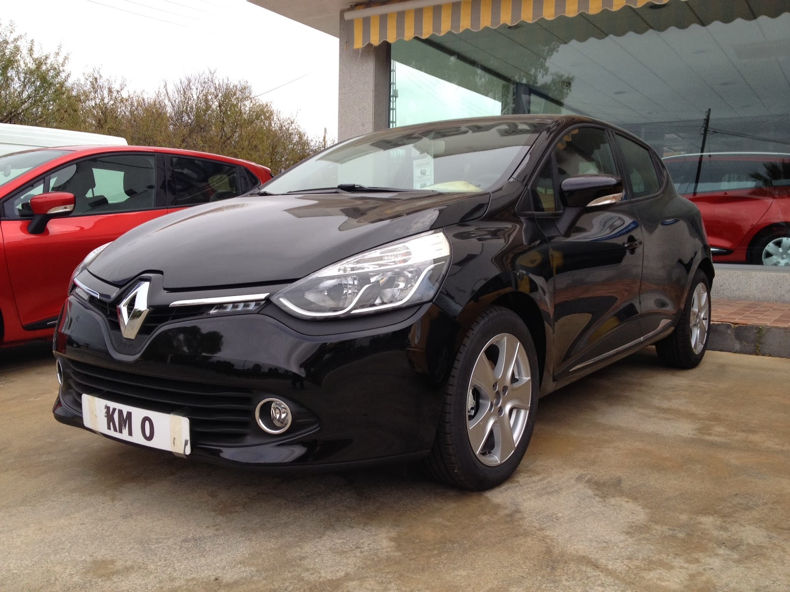 TACOSA Nuevo RENAULT CLIO KM 0