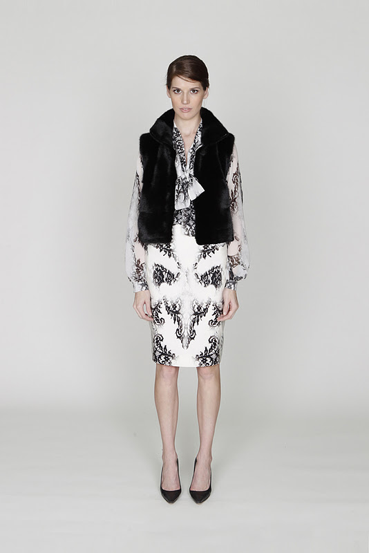 Fashion Runway : Monique Lhuillier Pre-Fall 2012