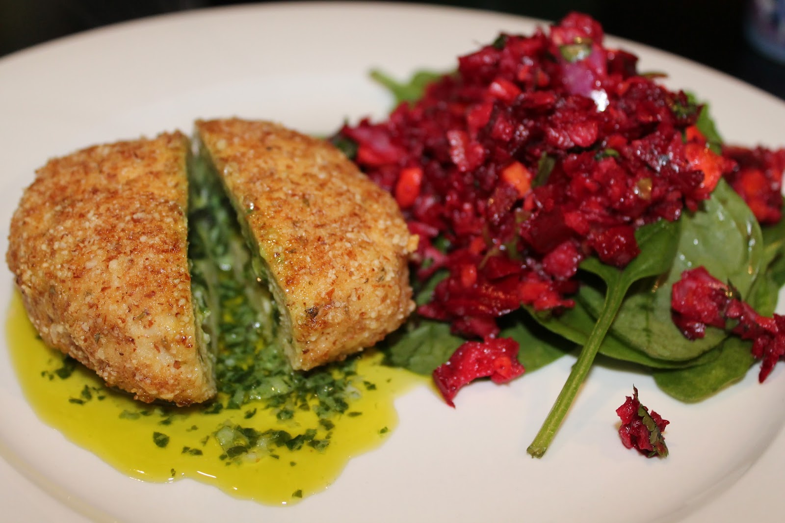 Thermo Mixer Cook the book Skinnymixers LCHF chicken kiev and