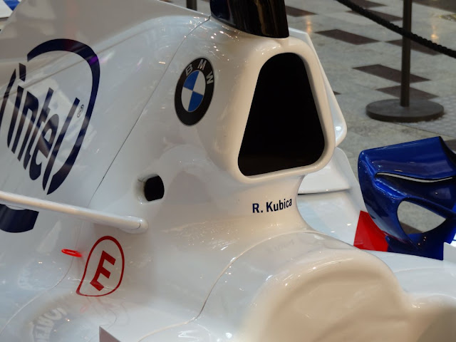 Autentyczne bolidy F1 na wystawie w Galerii Korona Kielce