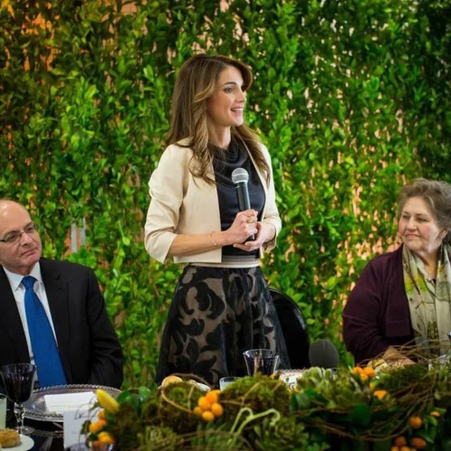 Queen Rania of Jordan attended the dinner in honor of the Jordan River Foundation (JRF) on its 20th anniversary.