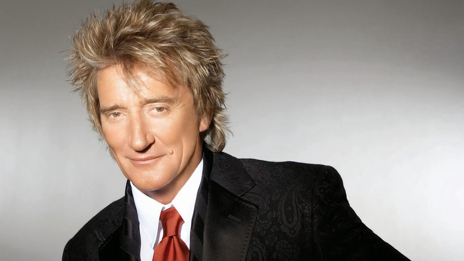 NOTICIAS Y EFEMERIDES MUSICALES Y DEL CINE ROD STEWART, UN 10 DE ENERO