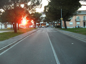 Sole in fronte da piazza Marconi.