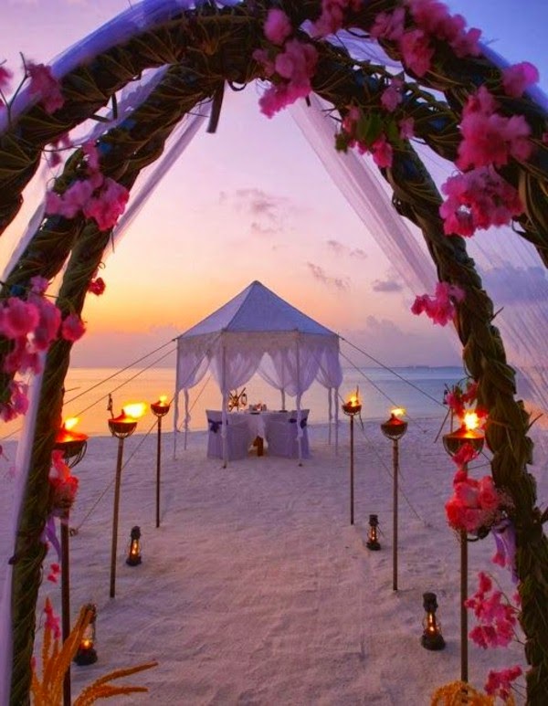 Romantic Wedding on dream beach