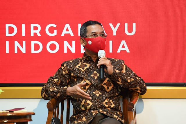 Pratikno Ajak Masyarakat Indonesia Ambil Sikap Sempurna dan Berdiri Tegak Saat 17 Agustus 2020 Pukul 10.17 WIB Pratikno Ajak Masyarakat Indonesia Ambil Sikap Sempurna dan Berdiri Tegak Saat 17 Agustus 2020 Pukul 10.17 WIB