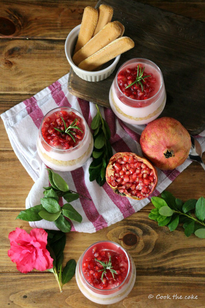 espuma-de-queso-y-granada, pomegranate-cheesecake-in-a-jar